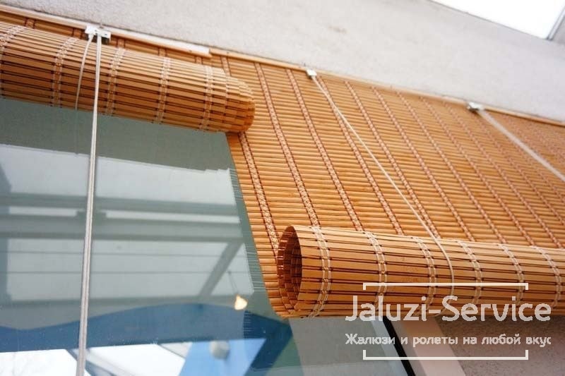 Ролеты защитят помещение от яркого света