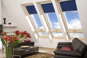 Как выбрать жалюзи на окна мансарды